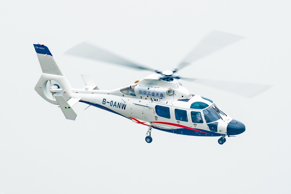 AC312E进行飞行预演。摄影：岳书华